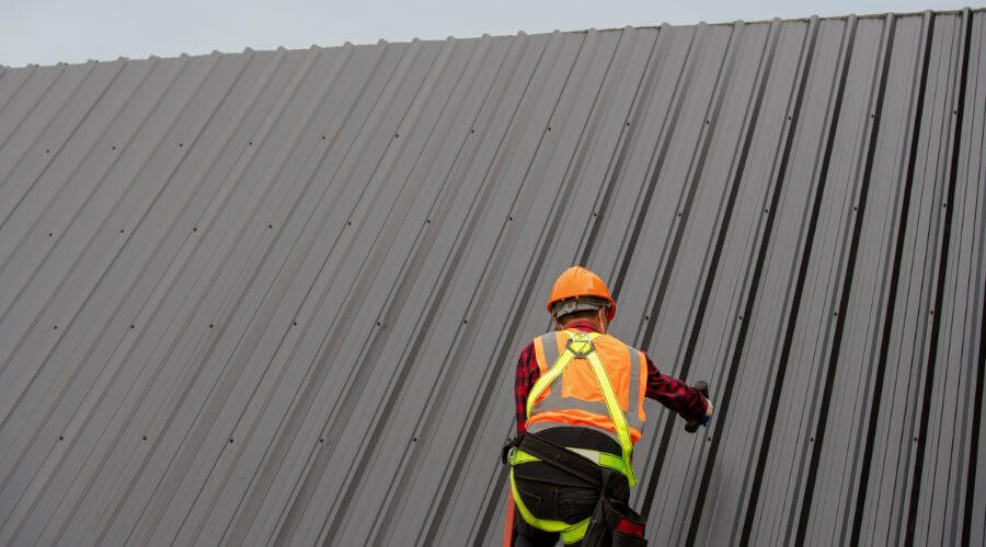 Professional residential roofers in Pembroke Pines, FL